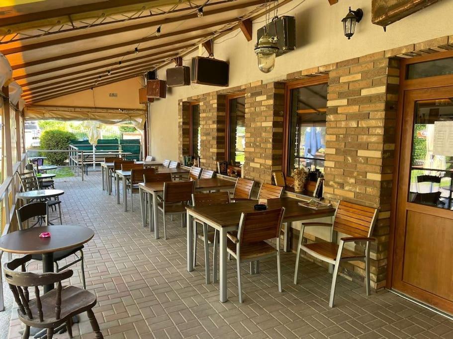 Apartman Katarina V Penzione Pod Smrekom Martin Exterior foto