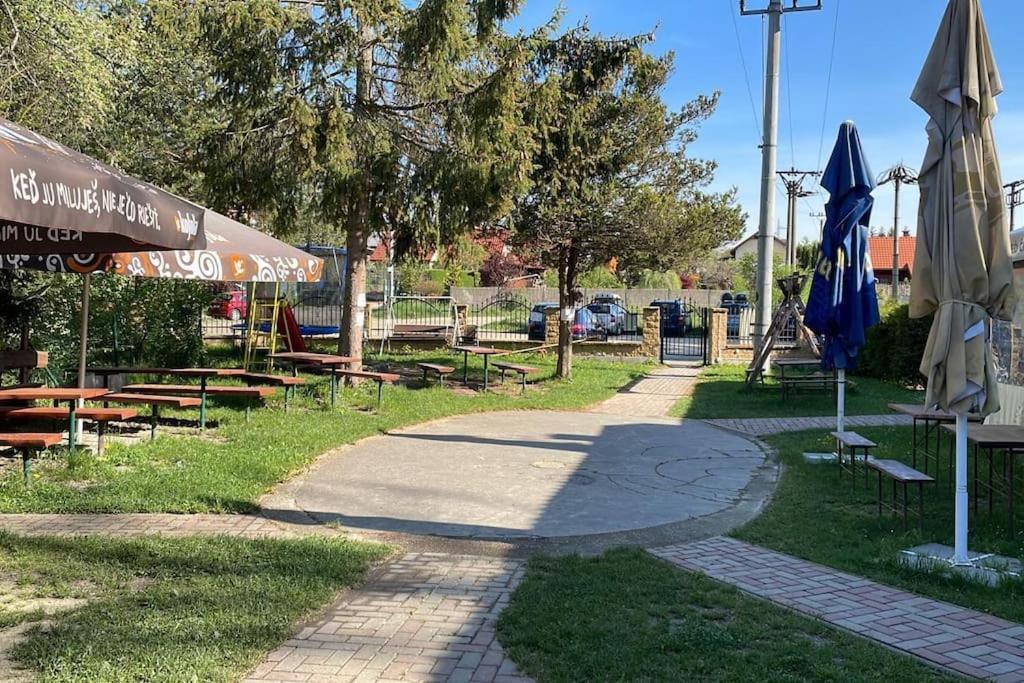 Apartman Katarina V Penzione Pod Smrekom Martin Exterior foto